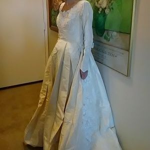 Wedding  Dress Vintage Coming soon!